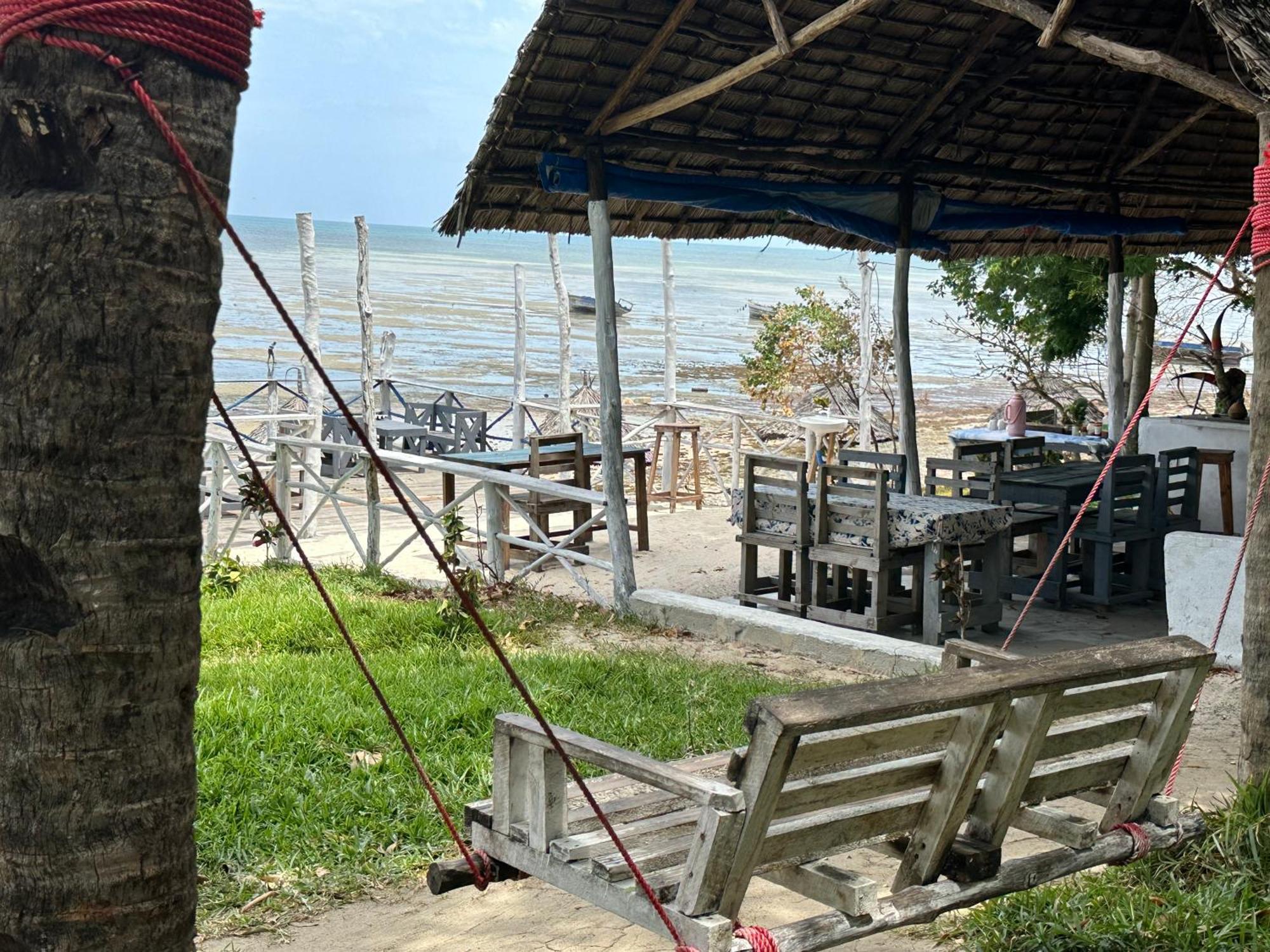 Maweni Beach Bungalows Kilindoni Exterior foto